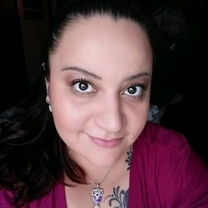 Meet your Posher, Mayela